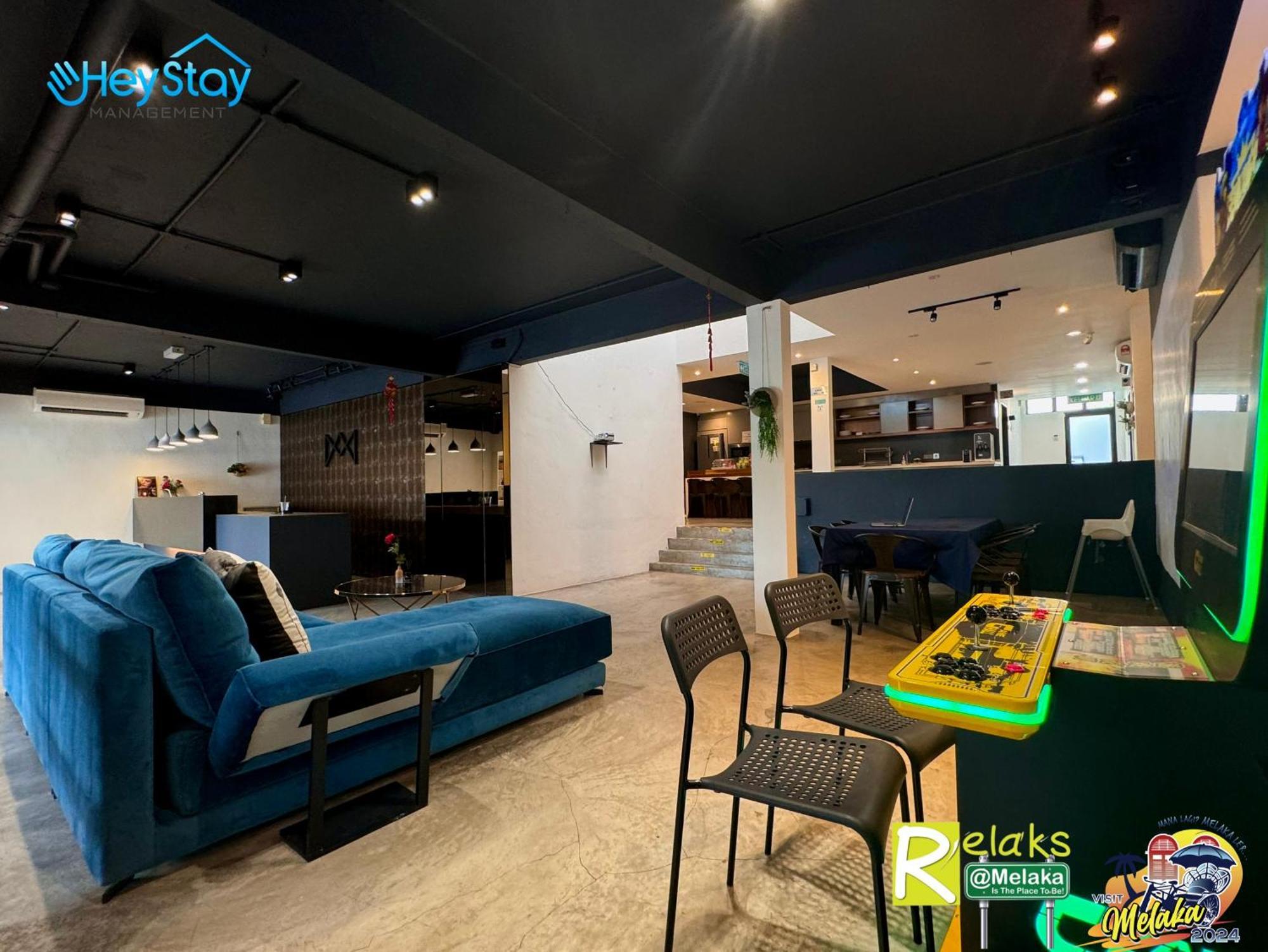 Modern Cave Walking Distance 5mins To Jonker Guest house