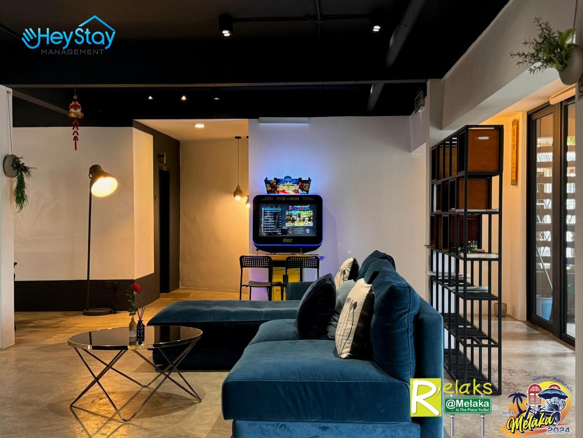 Modern Cave Walking Distance 5mins To Jonker Guest house *