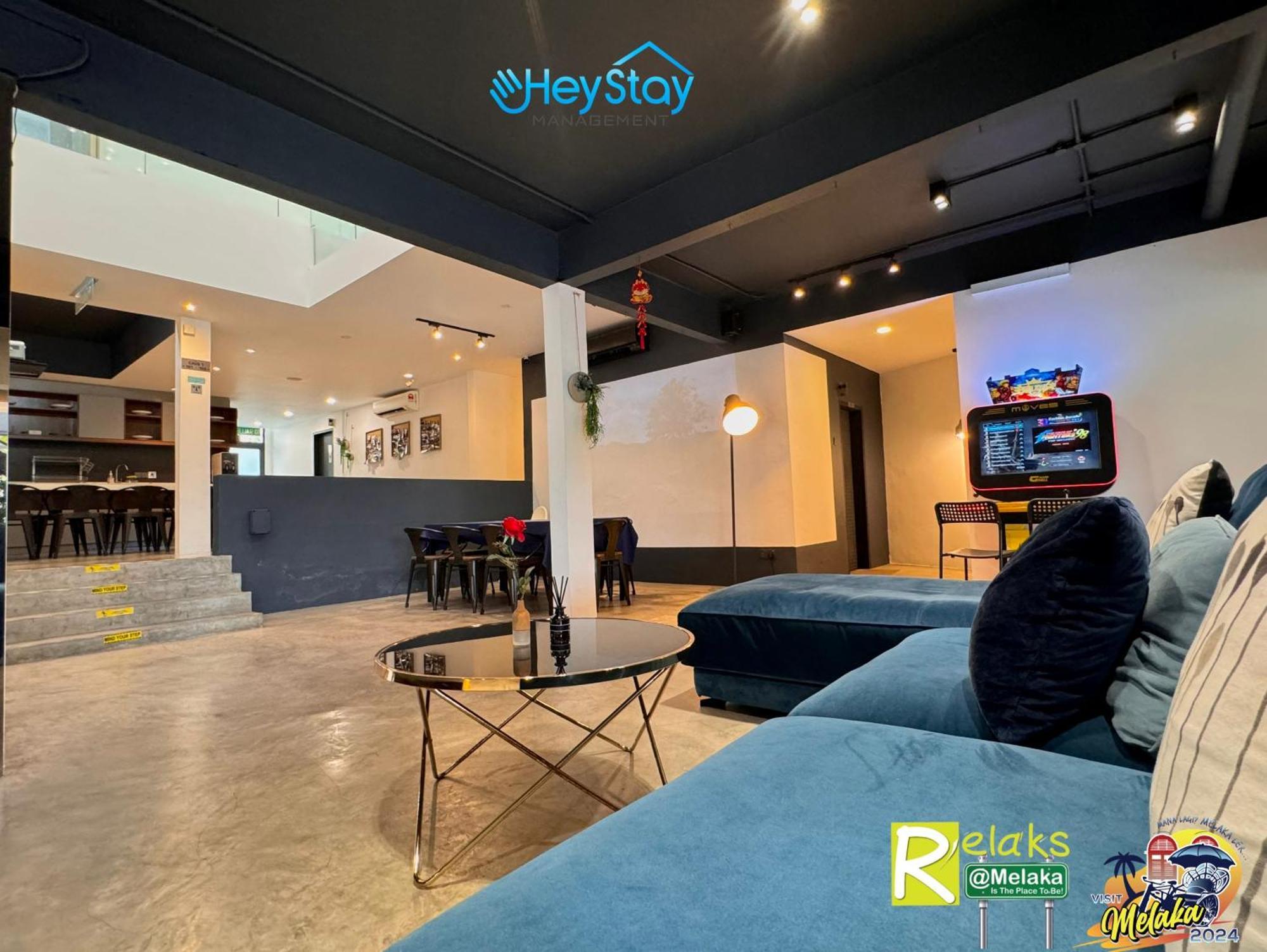 Guest house Modern Cave Walking Distance 5mins To Jonker